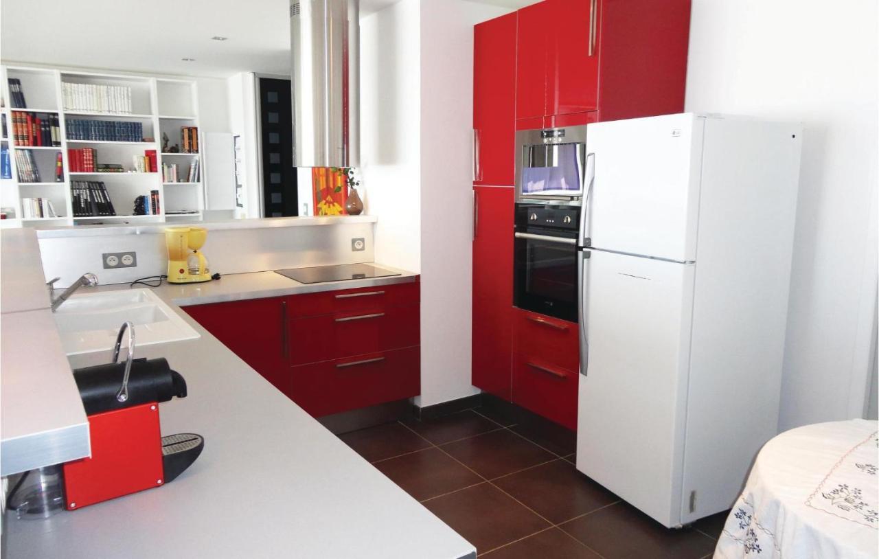 Awesome Apartment In Sauvian With Wifi 外观 照片